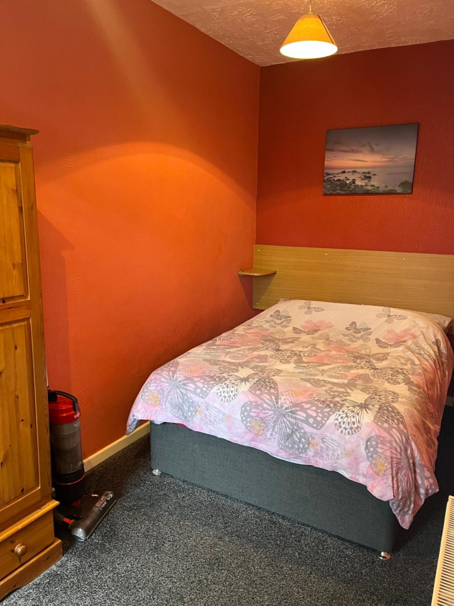 Lindisfarne Holiday Apartments - Families & Couples Only Blackpool Exterior foto