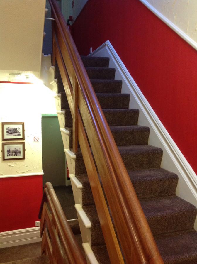 Lindisfarne Holiday Apartments - Families & Couples Only Blackpool Exterior foto